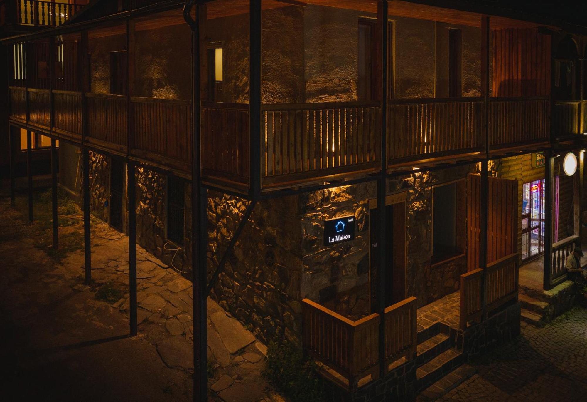 La Maison Mestia Exterior photo